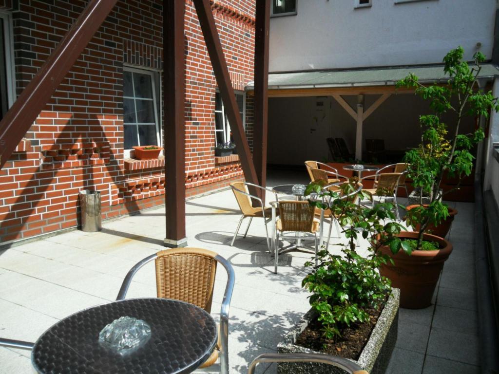 Pension Zum Blumchen Шверин Экстерьер фото