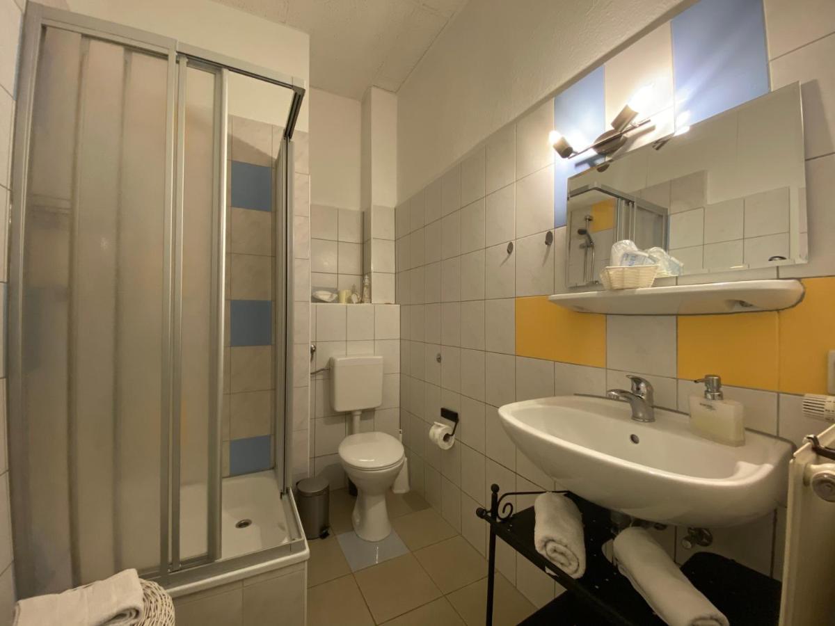 Pension Zum Blumchen Шверин Экстерьер фото