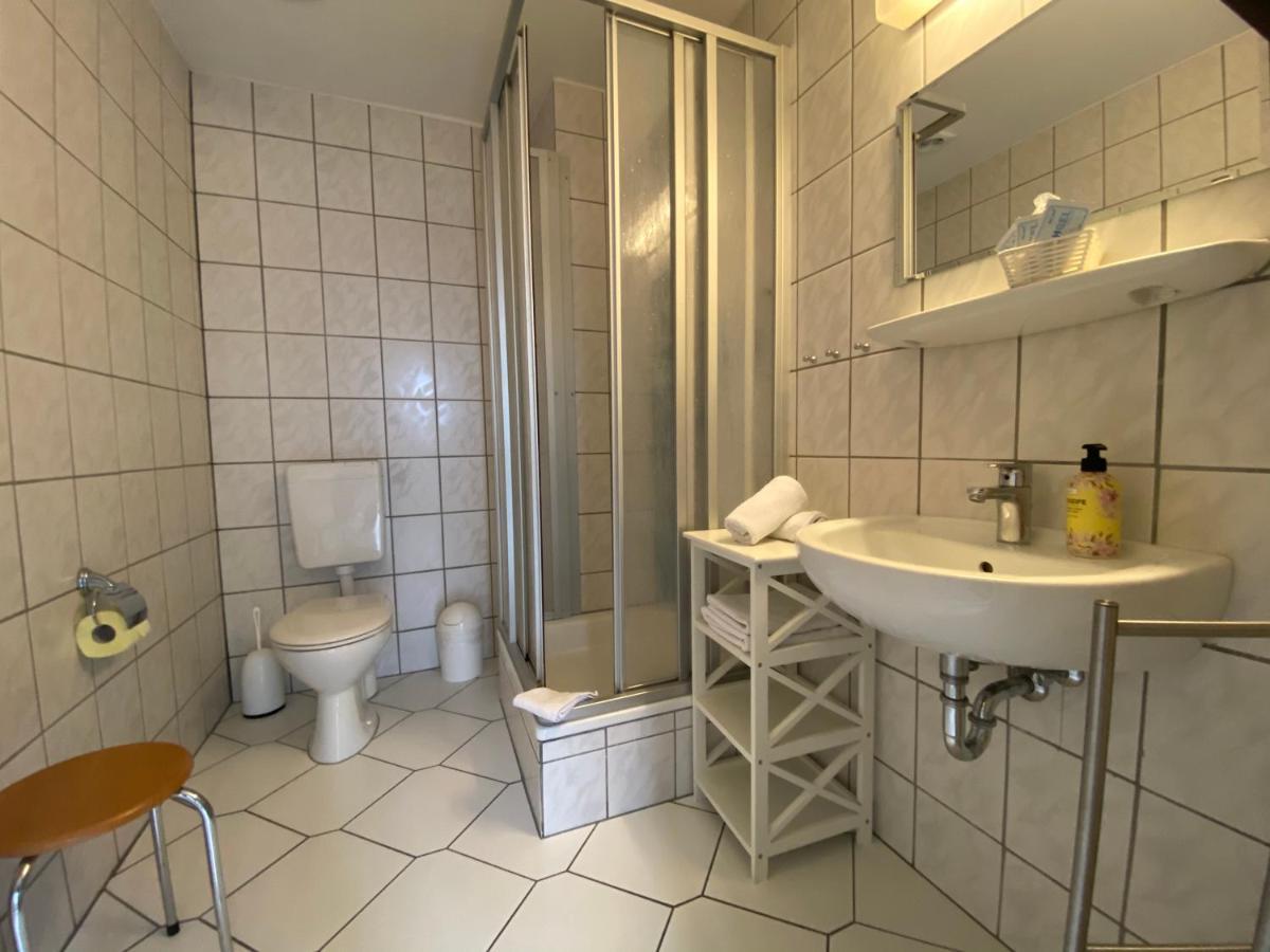 Pension Zum Blumchen Шверин Экстерьер фото