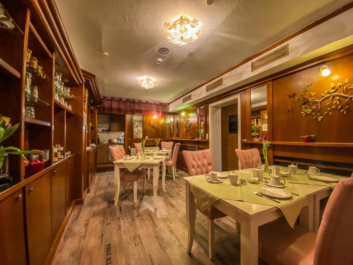 Pension Zum Blumchen Шверин Экстерьер фото