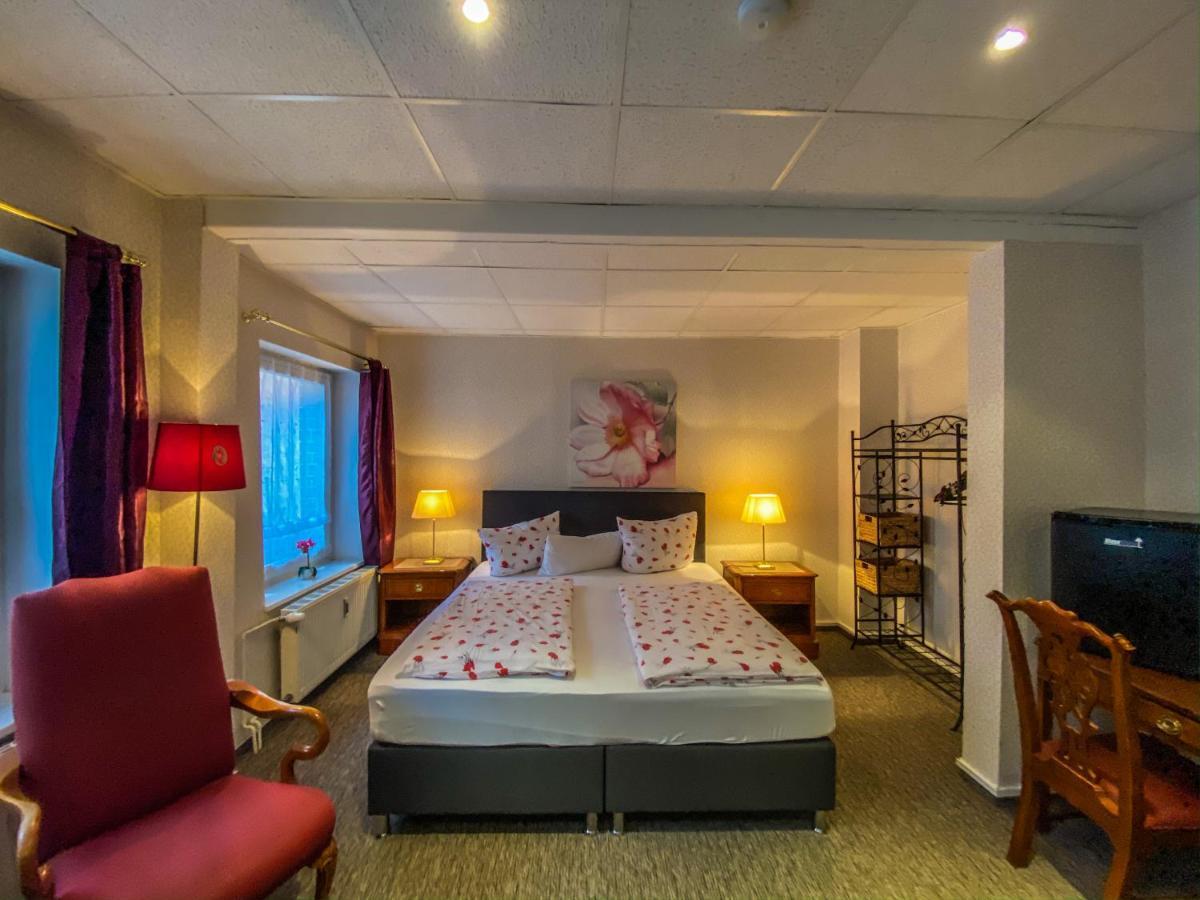 Pension Zum Blumchen Шверин Экстерьер фото